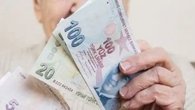 Emeklinin bayram öncesi maaşı tahsis numarasına göre verilecek