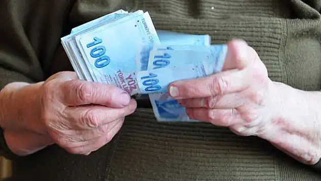 Emeklinin maaşı haftaya cepte..