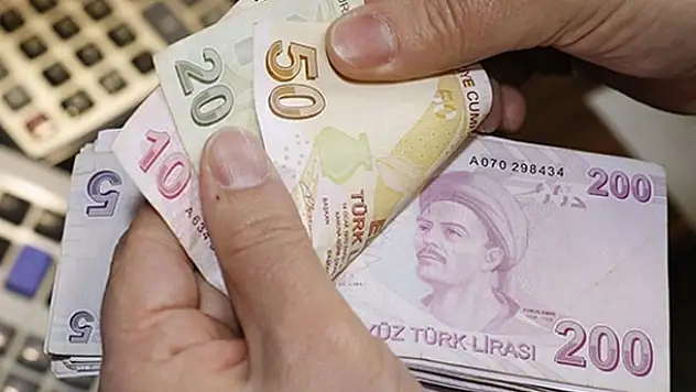 Emeklinin maaşı yükselecek! En düşük 1632 lira maaş