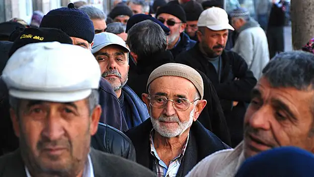 Emeklinin zam sistemi değişiyor