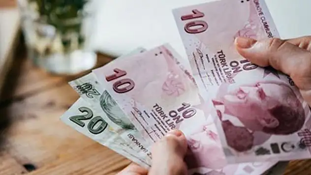 Emekliye 215 TL ek ödeme | Hangi emeklinin maaşı ne kadar artacak?