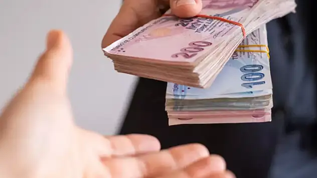 Emekliye 29 Ekim öncesi Cumhuriyet ikramiyesi verilecek mi? Gözler yapılacak olan açıklamada 