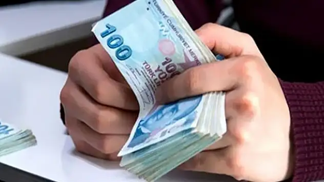 Emekliye 3 bin 376 lira