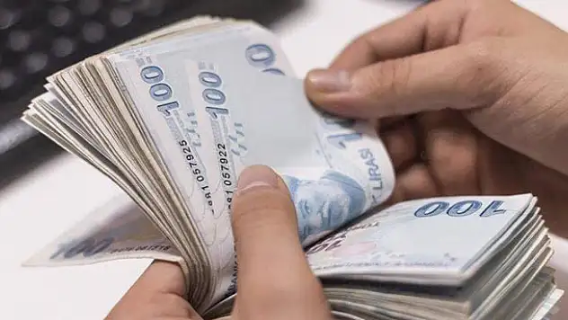 Emekliye 355 lira için gözler Meclis'te