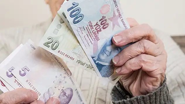 Emekliye 355 lira zam