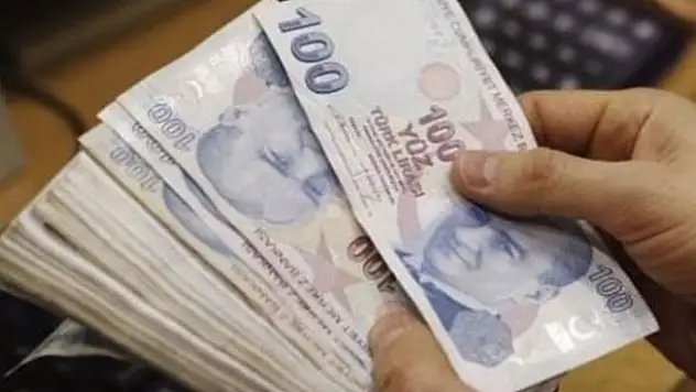 Emekliye çifte zamla 221 TL