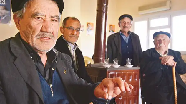Emekliye en az bin 559 TL maaş