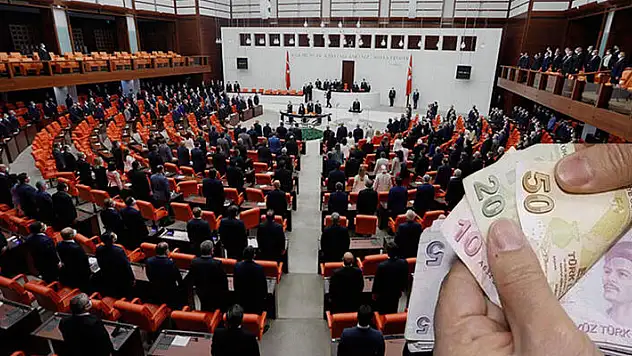 Emekliye yüzde 25 zam TBMM'de kabul edildi
