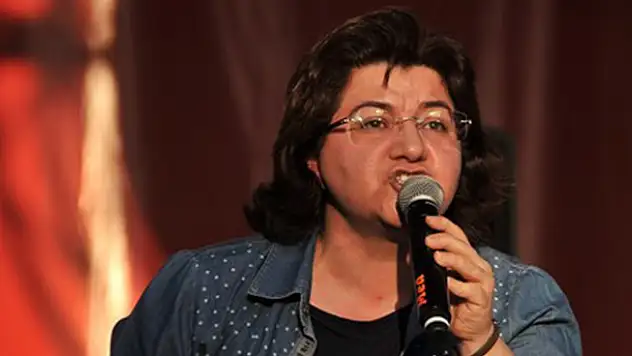 Emine Ayna gözaltında
