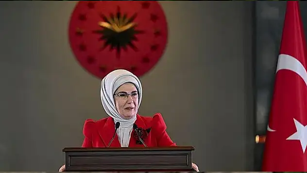 Emine Erdoğan Mevlana Celaleddin-i Rumi'yi vefatının 750. yılında andı
