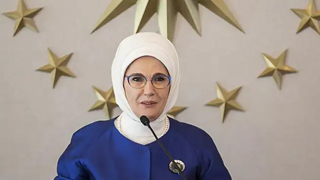 Emine Erdoğan vali eşlerini kabul etti