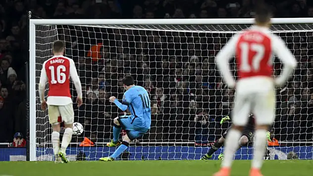 Emirates'te Messi'nin gecesi