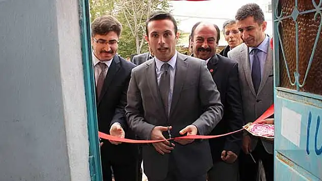 Emirgazi'de halı dokuma kursu açıldı