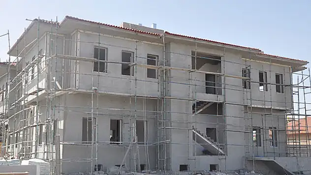 Emirgazi Şehir Konağı hızla yükseliyor