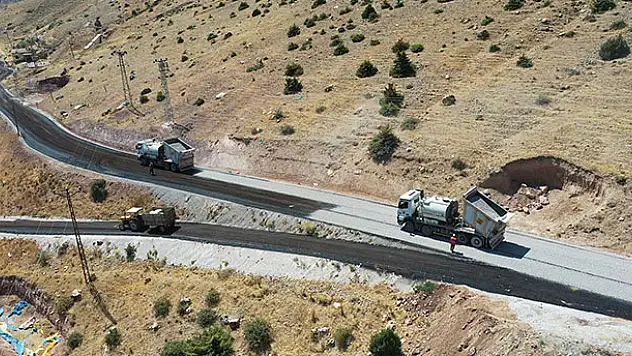 Emirgazi ve Halkapınar'da mahalle yolu ağı genişliyor