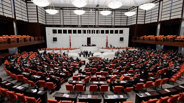 Emlak Bankası yeniden açılıyor