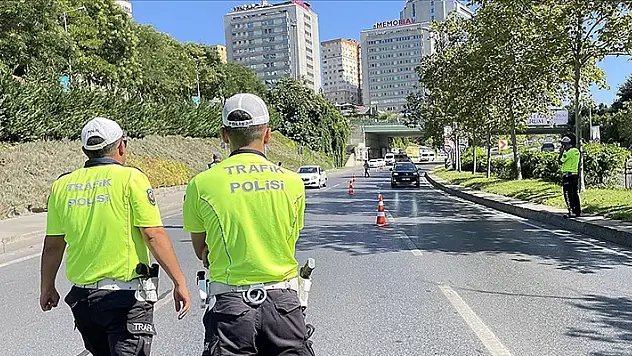 Emniyet Genel Müdürlüğünden ülke genelinde trafik denetimi
