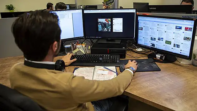Emniyet için 'sanal devriye' atıyorlar