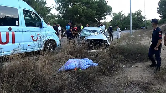 Emniyet kemeri takılı olmayan cankurtaran, kazada camdan fırlayıp hayatını kaybetti
