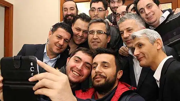 Emniyet müdürü demir gazeteciler ile vedalaştı
