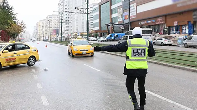 Emniyetten taksi denetimi