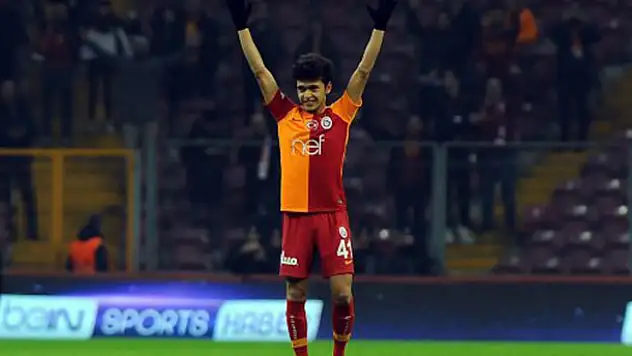 Emre Belözoğlu'nun rekoru kırıldı!