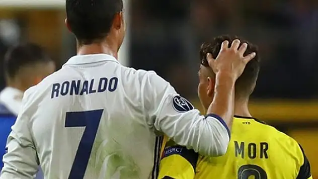 Emre Mor ve Ronaldo sosyal medyayı salladı!