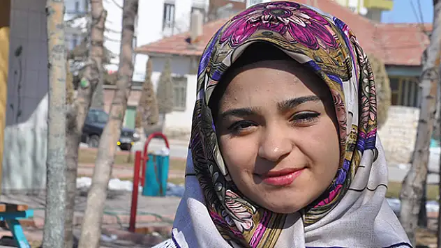 En azından annemin beni terk etmediğini ispatladım'
