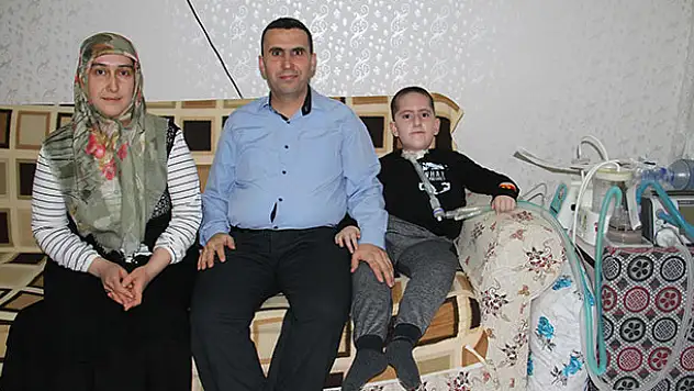 En büyük hayali akülü arabaya kavuşmak