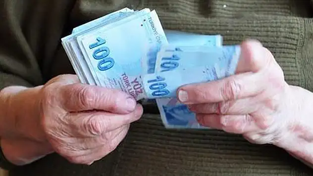 En düşük emekli aylığı 3 bin 500 TL'ye çıkıyor
