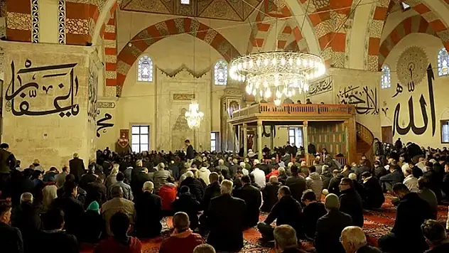 En güzel, yeni, anlamlı, kısa ve uzun cuma mesajları