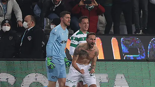 Endri Çekiçi gol orucunu bozdu