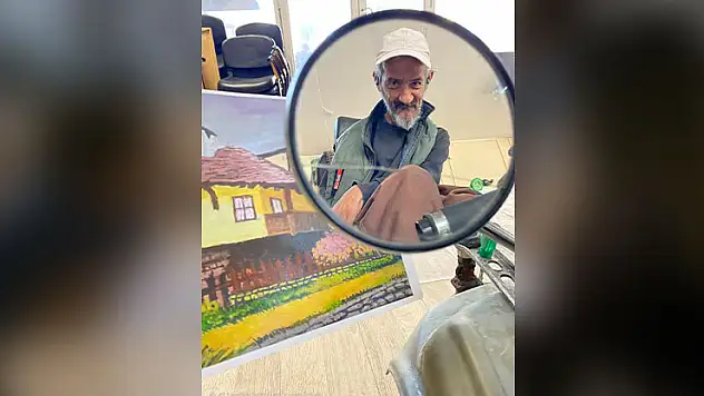 Engelini sanata dönüştürdü