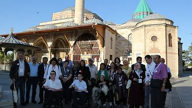 Engelli bireyler, engelsiz şehir Konya'yı gezdi
