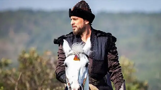 Engin Altan Düzyatan Diriliş Ertuğrul'dan ayrılıyor mu?