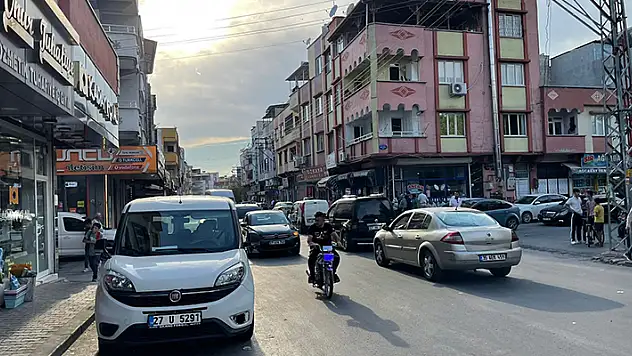 Enişte, eski iş ortağı kayınbiraderlerini tabancayla vurup, intihara kalkıştı: 3 yaralı
