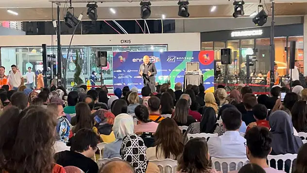 Enntepe AVM, 1. yaşını coşkuyla kutladı