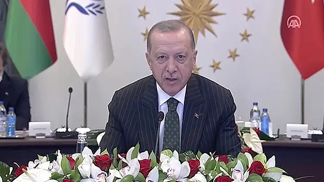 Erdoğan: Ekonomik İşbirliği Teşkilatı Ticaret Anlaşması'nın vakit kaybedilmeden yürürlüğe girmesi faydalı olacaktır