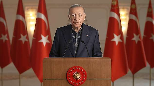 Erdoğan: Enkazdan sağ çıkarılan insanımızın sayısı 8 binin üzerinde


