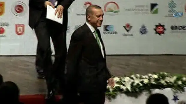 Erdoğan'ı gülümseten tezahürat
