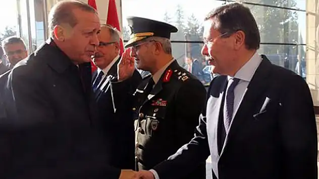 Erdoğan'ı uğurlayanlar arasında Gökçek de vardı