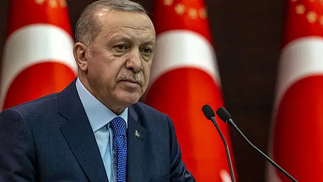 Erdoğan: 'İl bazında 65 yaş üstü vatandaşlarımızın ulaşım saatlerinde sınırlama yapılabilecektir.'