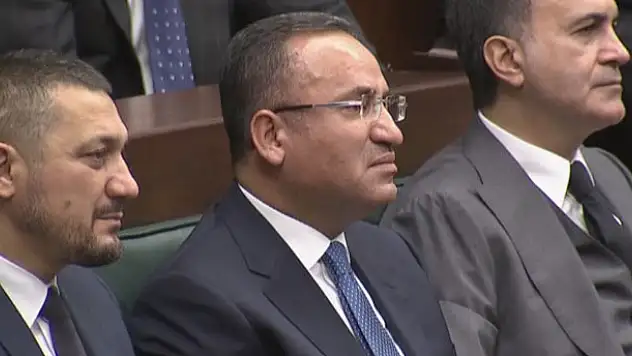Erdoğan'ın Bahçeli'ye verdiği cevap Bekir Bozdağ'ı ağlattı!