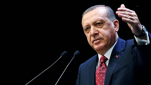 Erdoğan'ın sözleri salonu ayağa kaldırdı