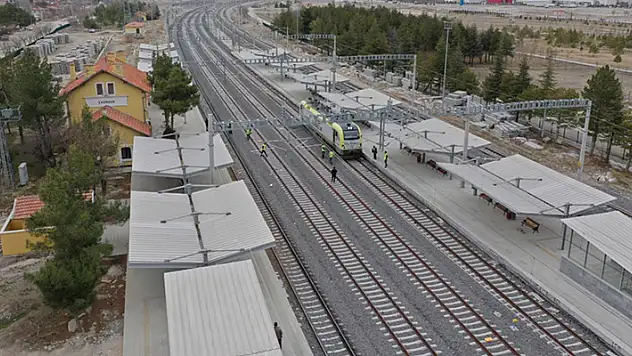 Erdoğan Konya-Karaman hızlı treninin bir hafta boyunca ücretsiz hizmet vereceğini açıkladı