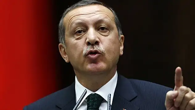 Erdoğan muhtarlardan sigarayı bırakma sözü aldı