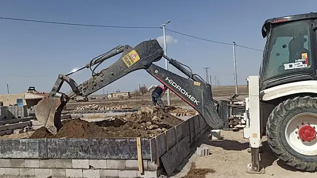 Ereğli Belediyesi depremde hasar gören evin yenisini yapıyor
