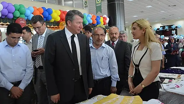 Ereğli Belediyesi Halk Eğitim Sergisine Kapılarını Açtı