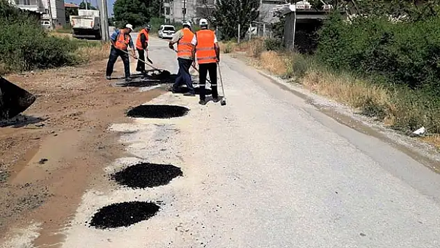 Ereğli Belediyesi yol yapım ve onarım çalışmalarını sürdürüyor