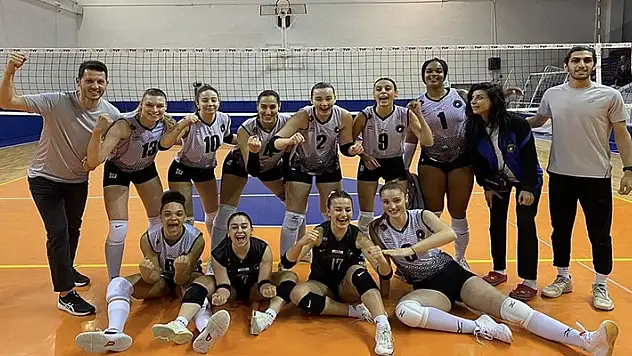 Ereğli Belediyespor evinde set vermedi